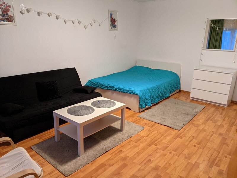 Virtutii, garsoniera decomandata 40 mp, cf. 1, mobiliata, utilata.